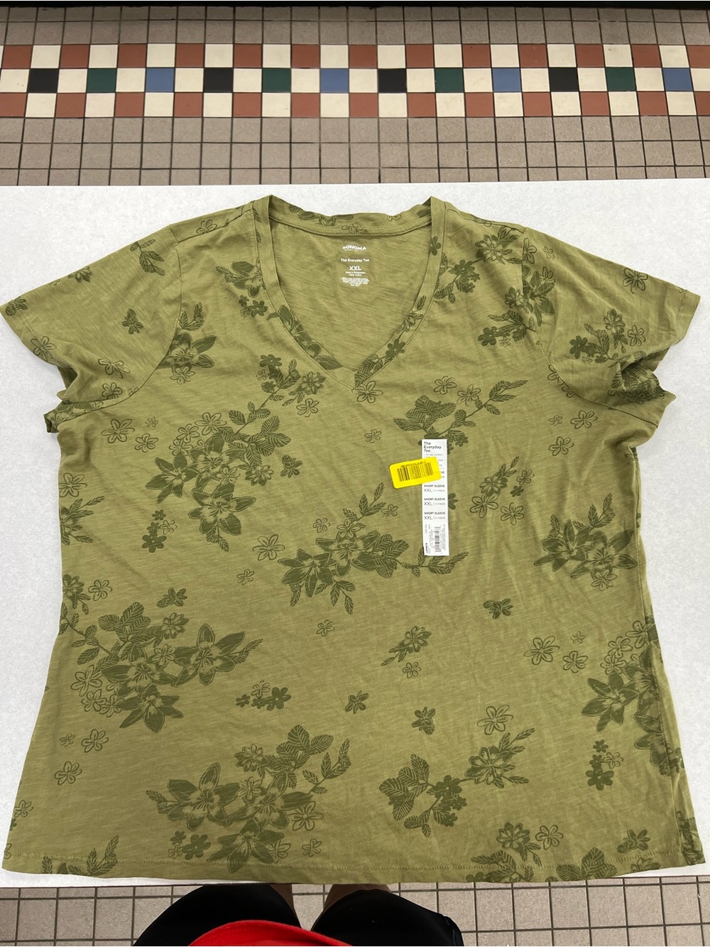 Sonoma Olive Green V-Neck Floral Short Sleeve Tee